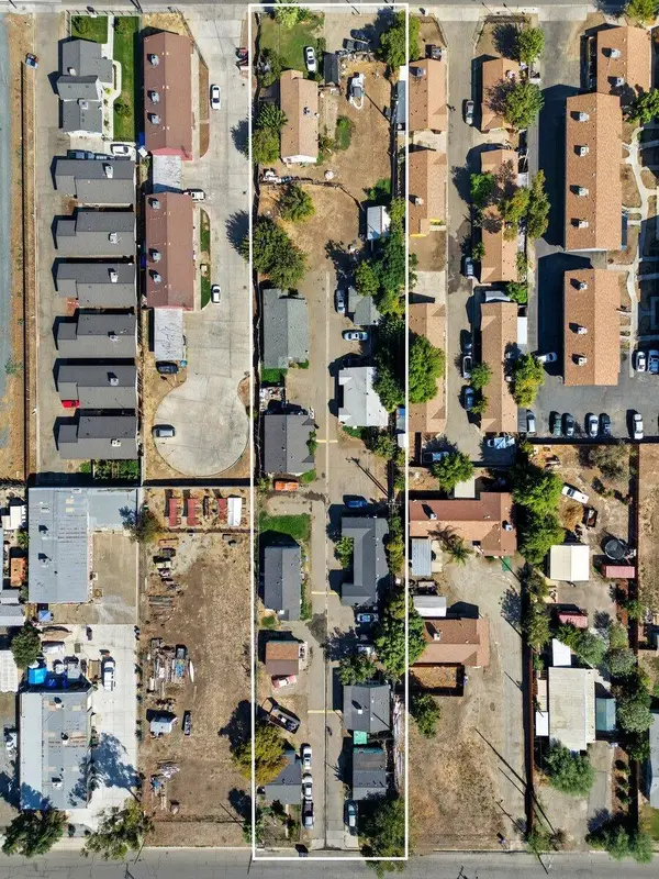 636 E Roosevelt Avenue, Visalia, CA 93292