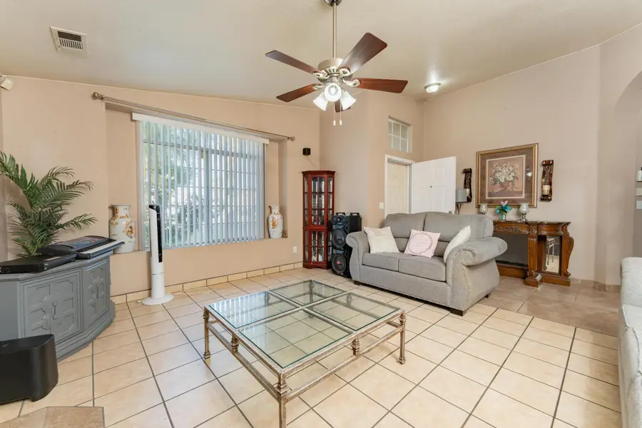 497 Dogwood Court, Tulare, CA 93274 - Image #3