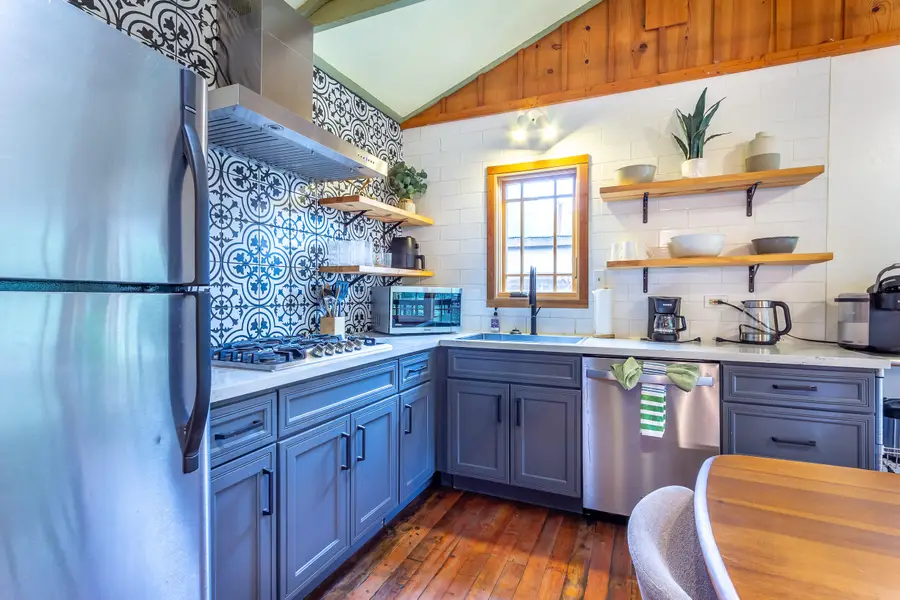 44609 Dinely Drive, Three Rivers, CA 93271 - Image #2