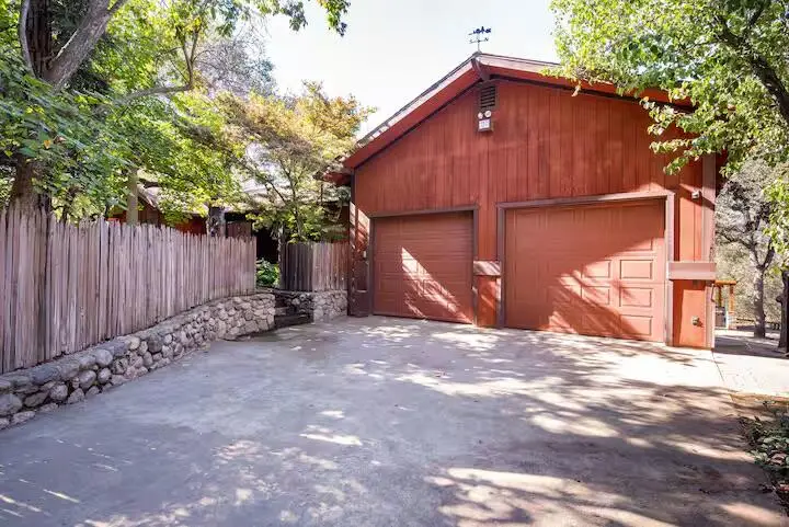 41045 E Mynatt Drive, Three Rivers, CA 93271 - Image #2