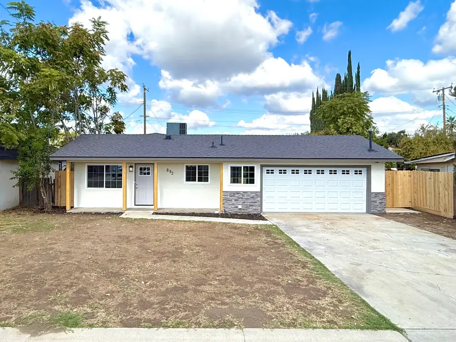 892 W Madalyn Avenue, Tulare, CA 93274 - Image #2
