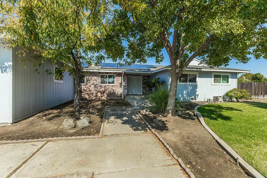 1895 Dennis Avenue, Clovis, CA 93611 - #3