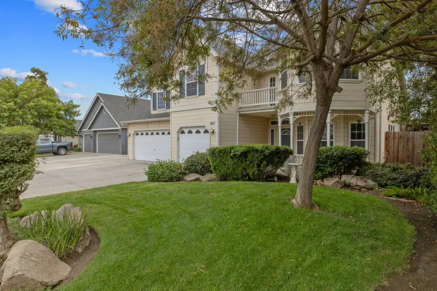 927 W Saffron Street, Hanford, CA 93230 - Image #3