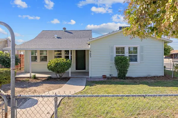 705 S Victoria Street, Tulare, CA 93274