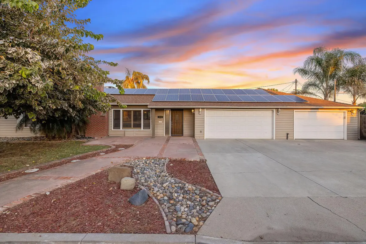 1821 Mulberry Drive, Hanford, CA 93230 - Image #1