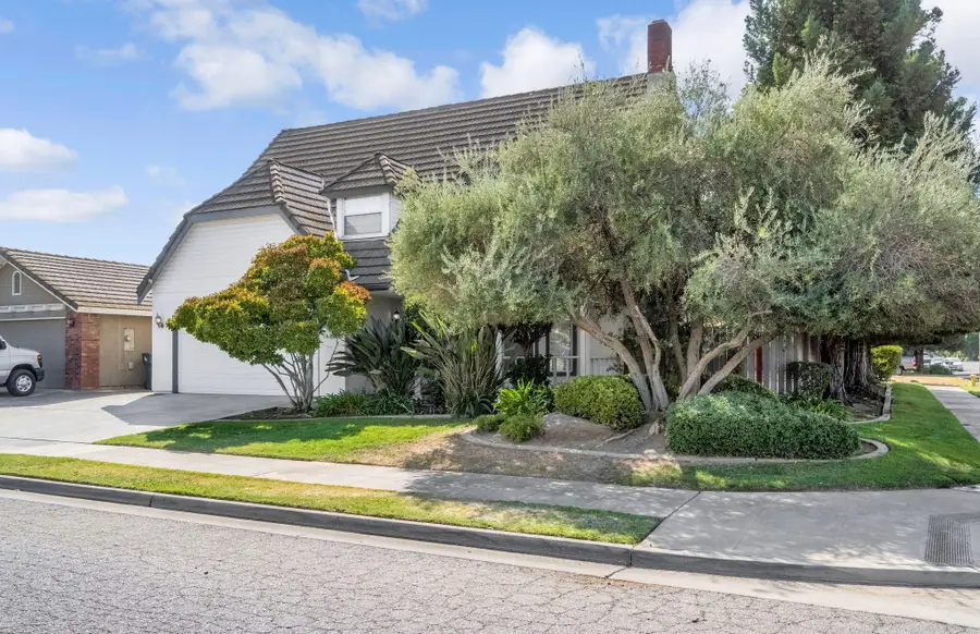 1688 University Avenue, Madera, CA 93637 - Image #2