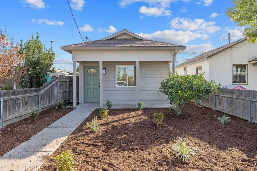 1633 Chase Avenue, Corcoran, CA 93212 - #2