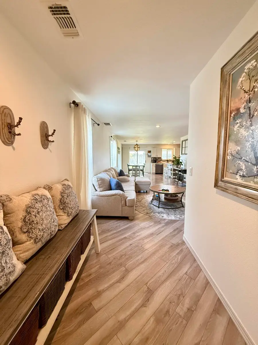 4206 S Julieann Court, Visalia, CA 93277 - Image #3