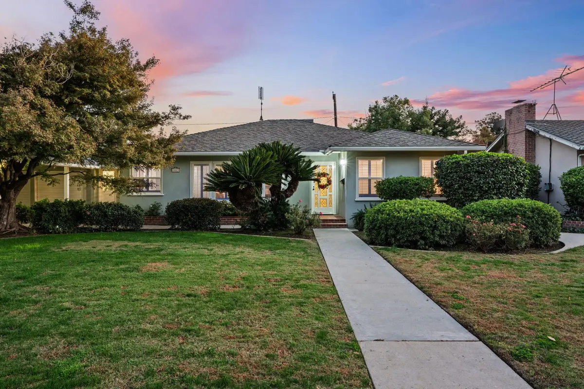 1613 W Meadow Avenue, Visalia, CA 93277 - Image #1