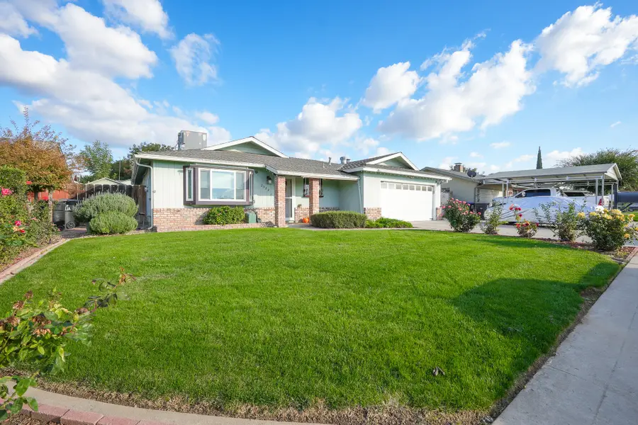 2922 S Linda Vista Street, Visalia, CA 93277 - Image #3