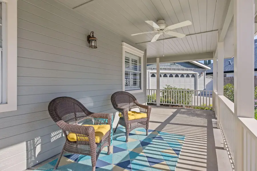 250 E Chestnut Court, Visalia, CA 93292 - Image #3