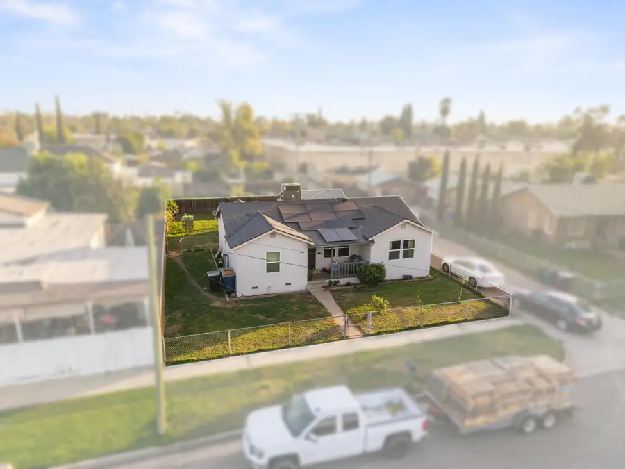 717 W Kern Avenue, Tulare, CA 93274 - Image #3