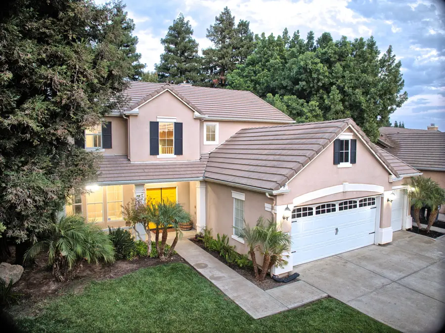 5820 W Lisendra Drive, Visalia, CA 93277 - Image #2