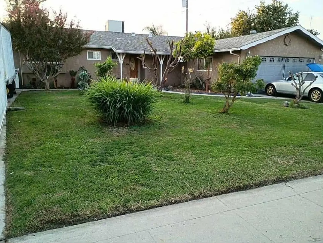 2527 S Linda Vista Street, Visalia, CA 93277 - Image #1