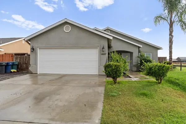1687 Santa Barbara Avenue, Tulare, CA 93274