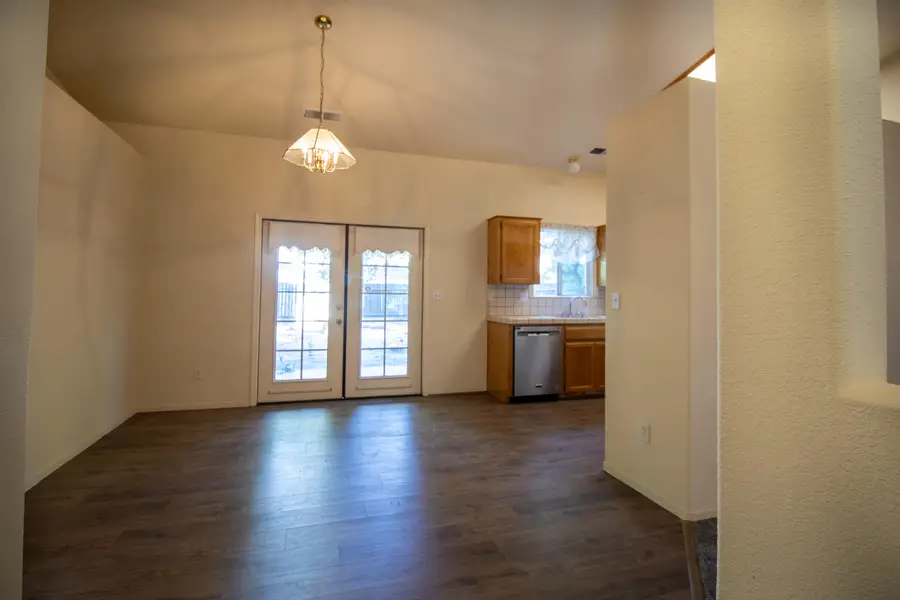 2540 W Porter Creek Avenue, Porterville, CA 93257 - Image #3