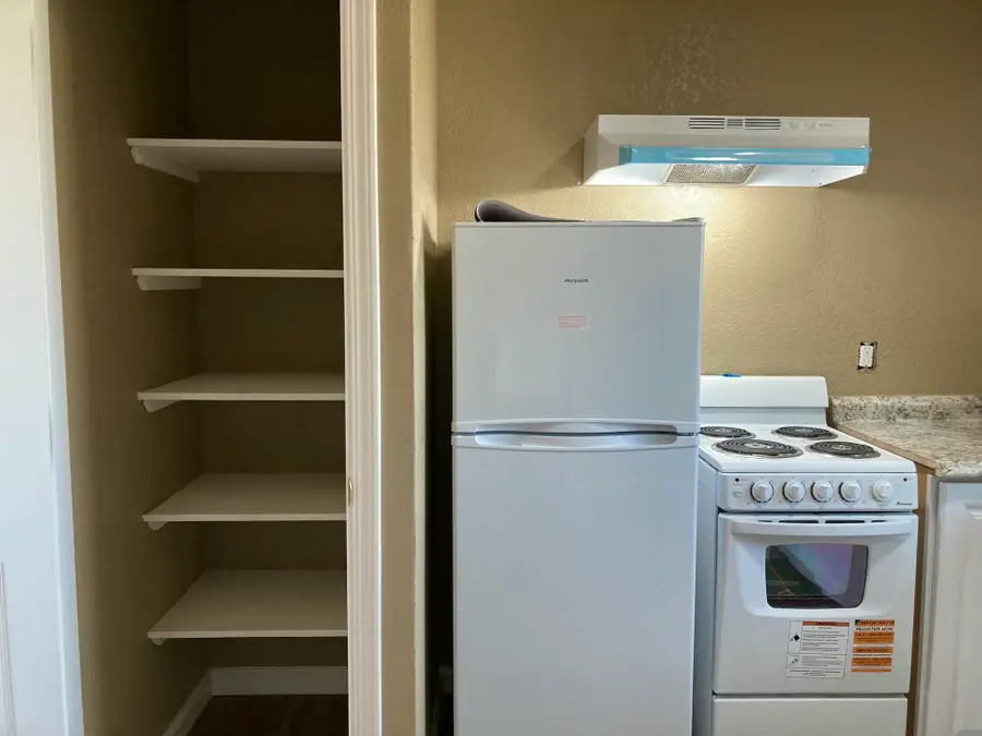 209 S Magnolia Ave Avenue, Farmersville, CA 93223 - Image #3