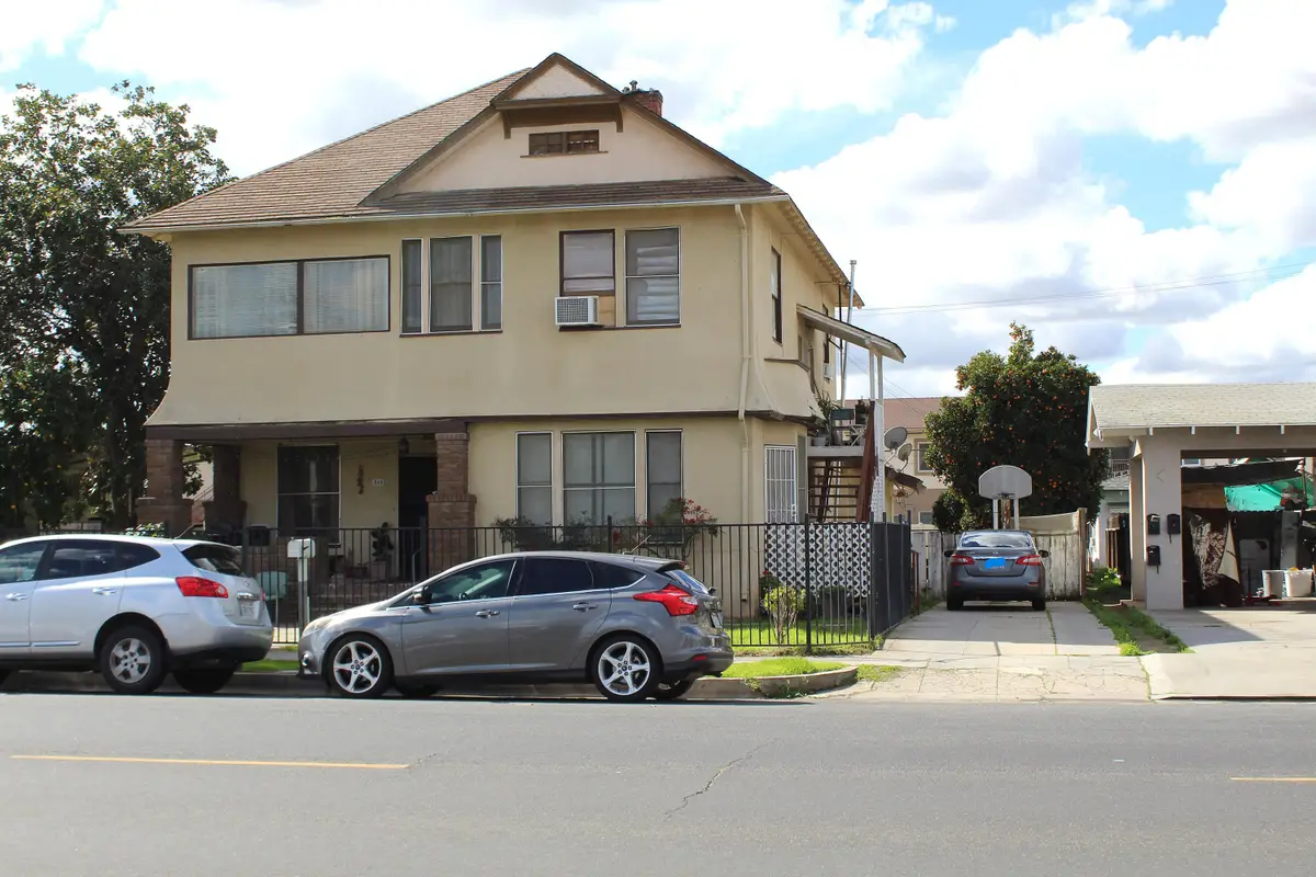 333 N L Street, Dinuba, CA 93618 - Image #1