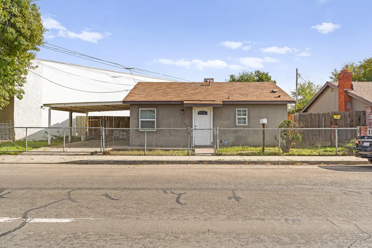 1106 N West Street, Visalia, CA 93291 - Image #1