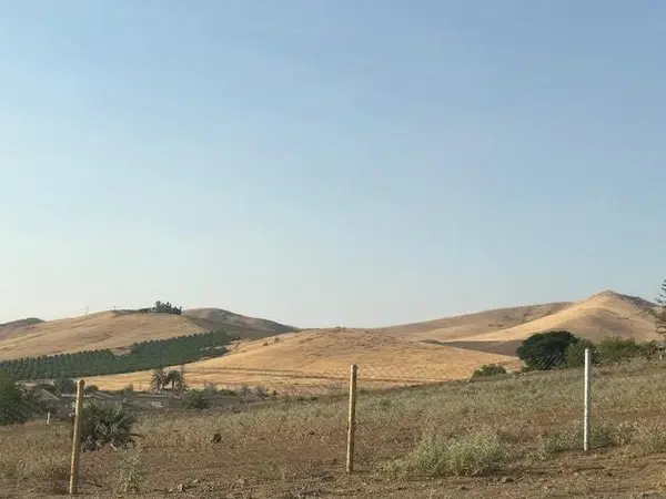 E Morton Hill 5.58 Acres Avenue, Porterville, CA 93257