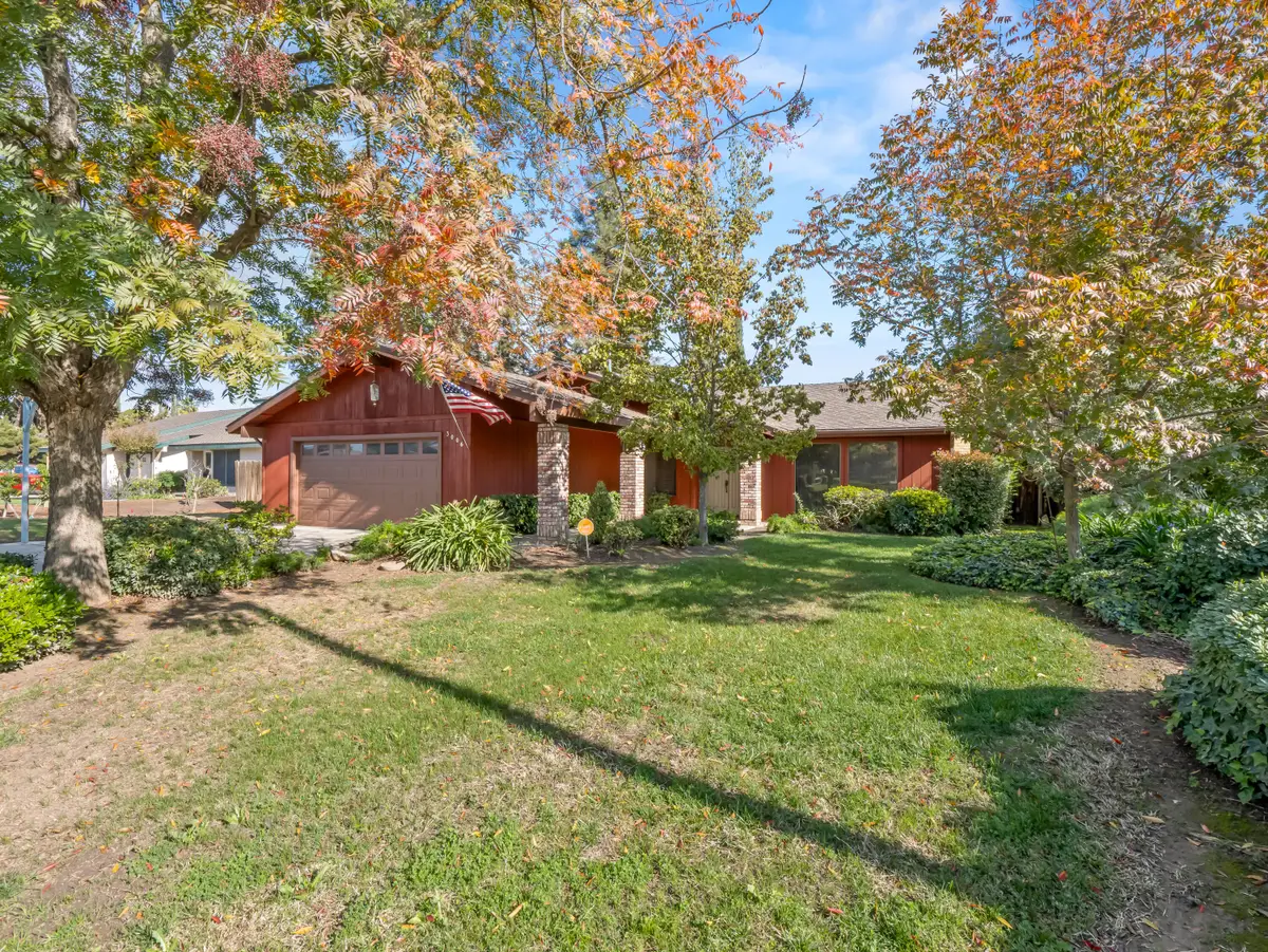 3006 S Vintage Street, Visalia, CA 93277 - Image #1