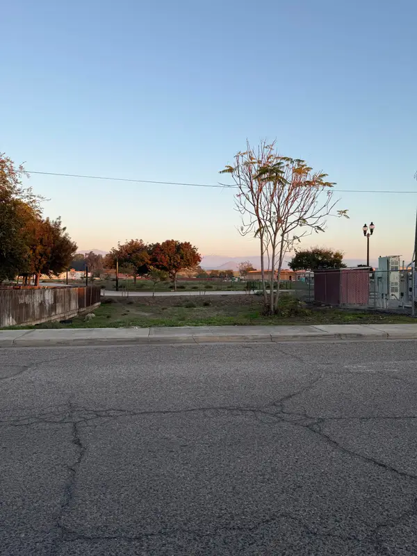 E A St, Porterville, CA 93257