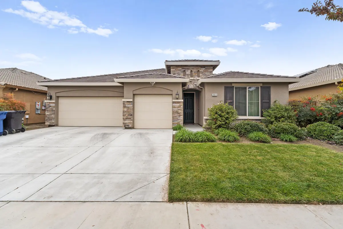 2814 Harbor Island Avenue, Tulare, CA 93274 - Image #1