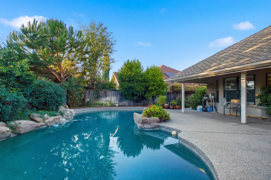 1123 E Cole Avenue, Fresno, CA 93720 - Image #3