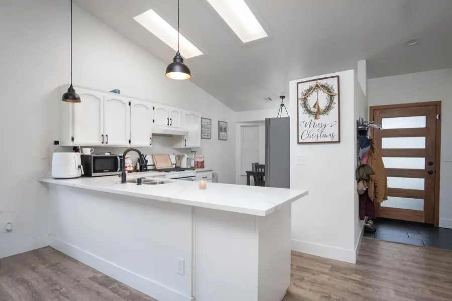 1967 N Ventura Avenue, Farmersville, CA 93223 - #3