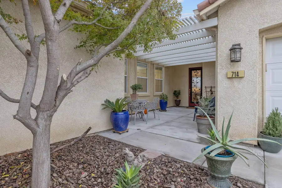 714 N Magna Carta Avenue, Hanford, CA 93230 - Image #3