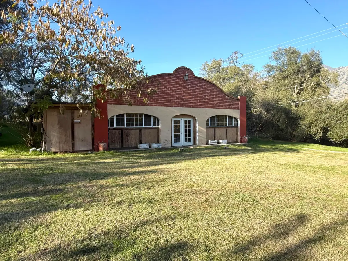 42751 N Fork Drive, Three Rivers, CA 93271 - Image #1