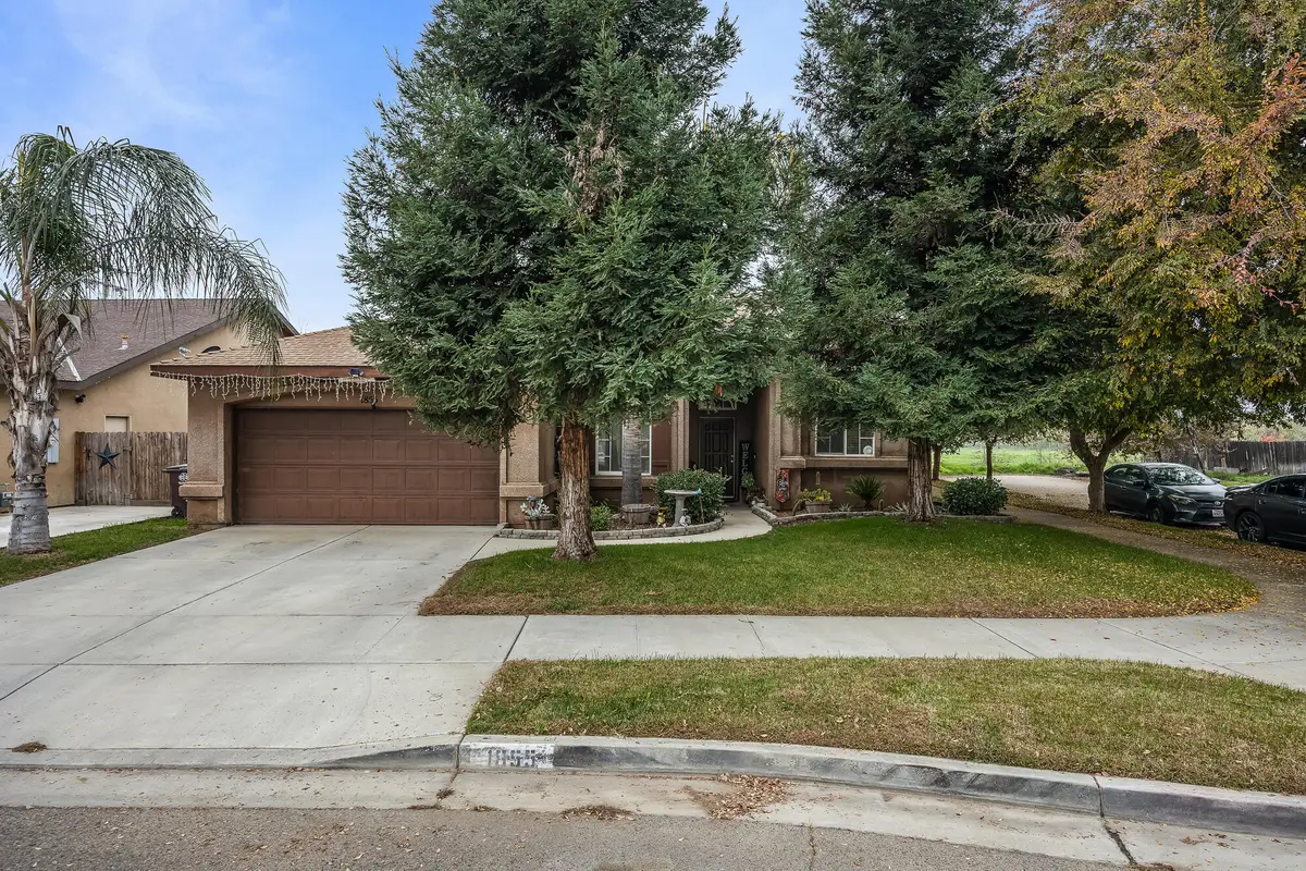 1855 N Virginia Court, Farmersville, CA 93223 - Image #1