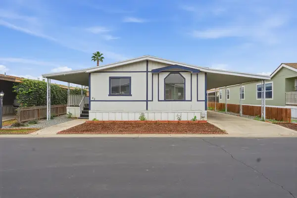 900 E Rankin Road #42, Tulare, CA 93274