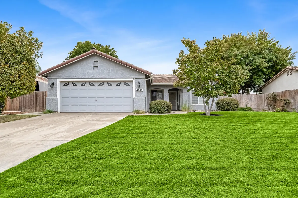 5449 W Ashland Court, Visalia, CA 93277 - Image #1