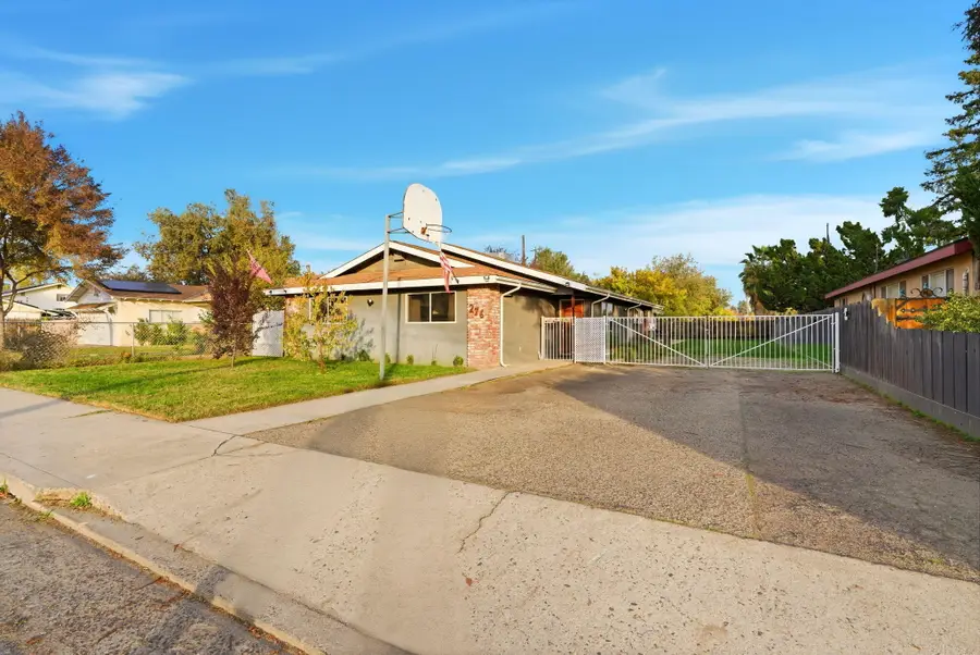 276 N Cottage Street, Porterville, CA 93257 - Image #3