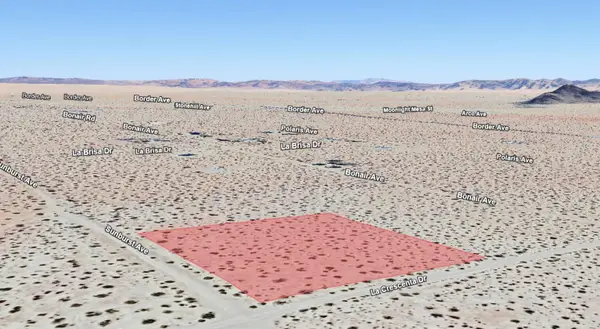 Sunburst Avenue, Joshua Tree, CA 92252