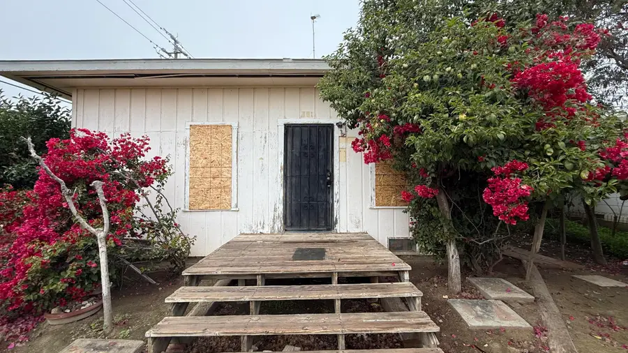 301 E Merced Street, Avenal, CA 93204 - #2