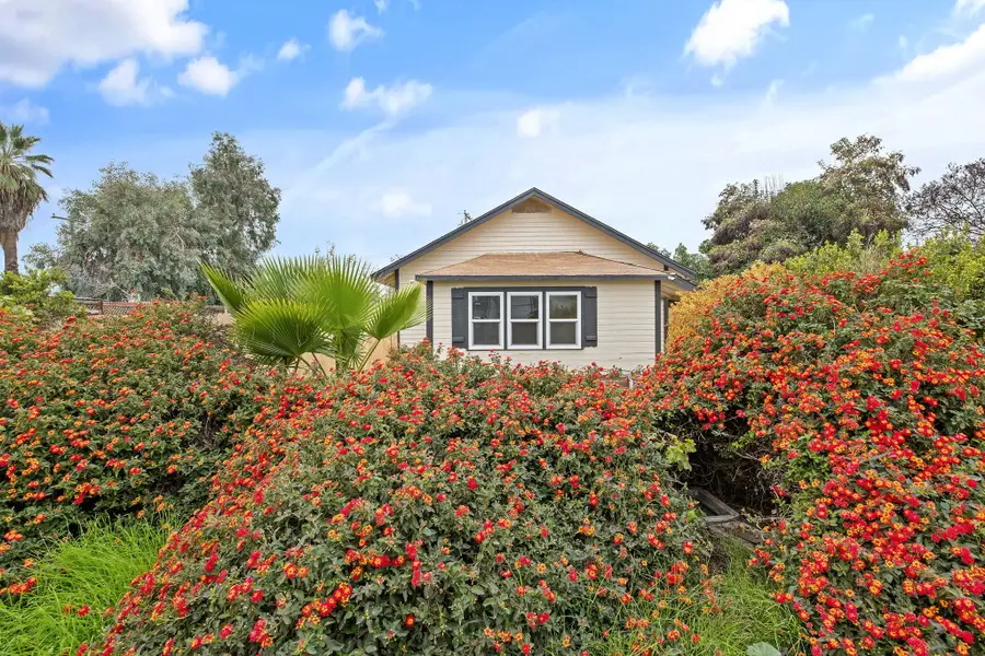 33239 Road 160, Ivanhoe, CA 93235 - Image #2