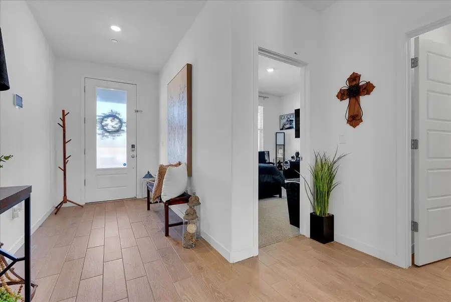 119 NE Riverway Drive, Visalia, CA 93291 - #3