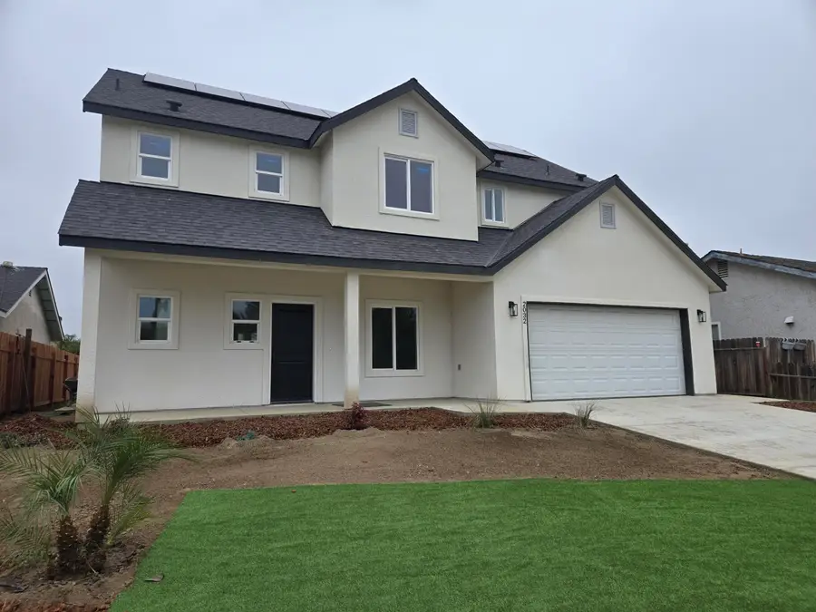 2032 E Pershing Avenue, Visalia, CA 93292 - Image #2