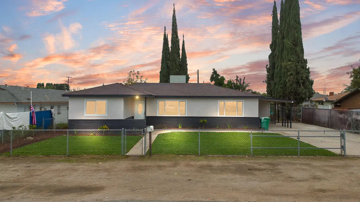 1676 W Putnam Avenue, Porterville, CA 93257 - Image #1