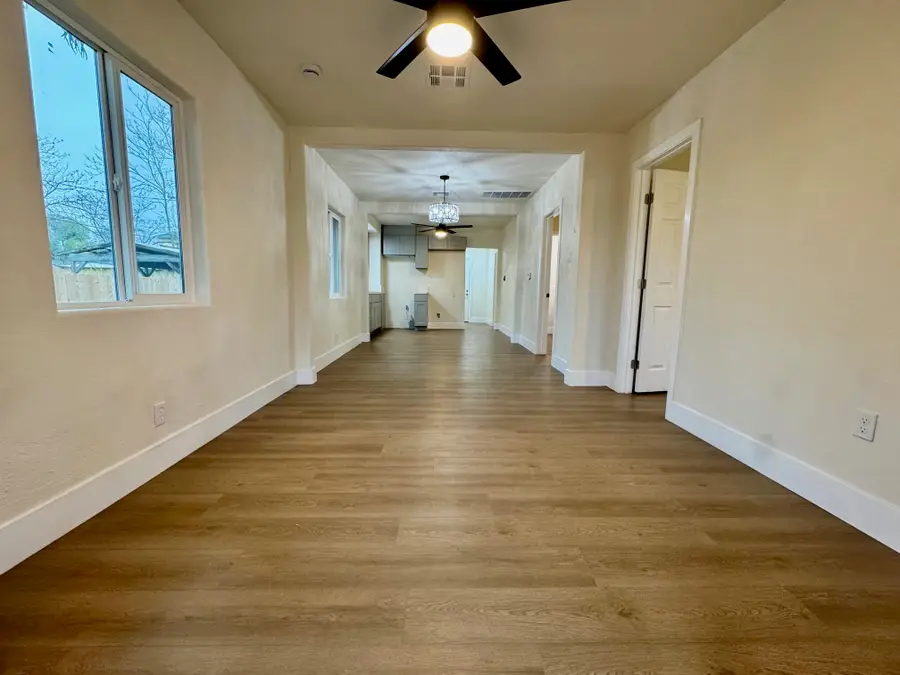 1420 Palm Drive, Bakersfield, CA 93305 - Image #2