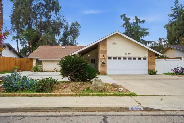 1909 S Hillcrest Drive, Visalia, CA 93292