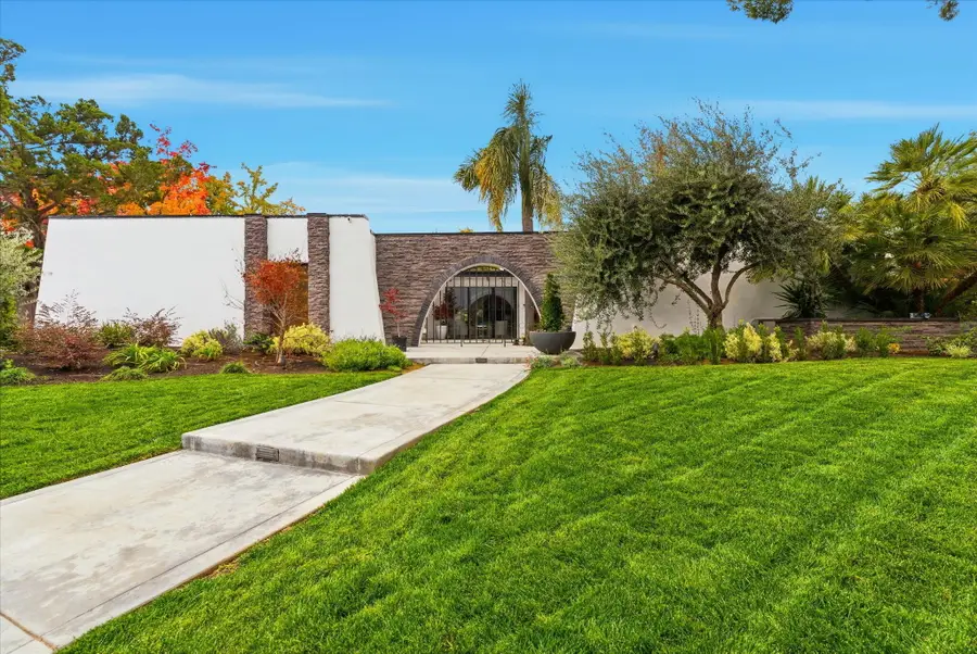 5101 N Pleasant Avenue, Fresno, CA 93711 - #2