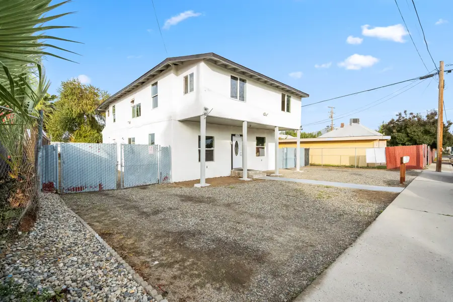 24 E School Avenue #4, Porterville, CA 93257 - Image #2
