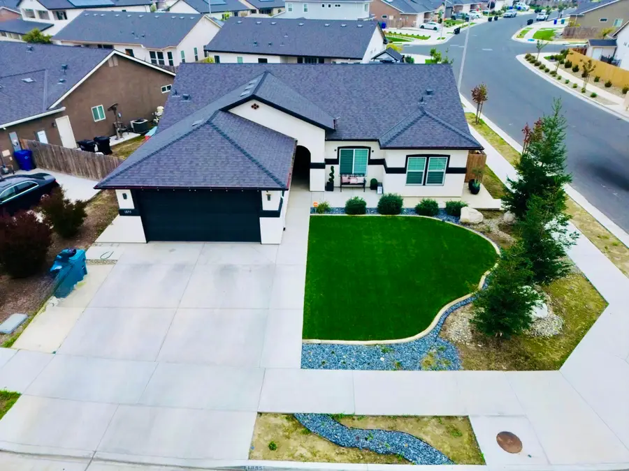 1895 W Date Avenue, Porterville, CA 93257 - Image #2