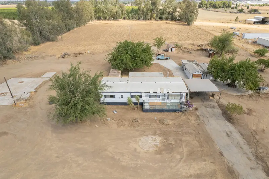 610 Hemlock Avenue, Porterville, CA 93257 - Image #3