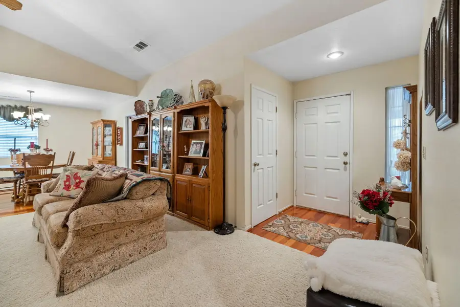 615 N Orange Avenue, Exeter, CA 93221 - Image #2