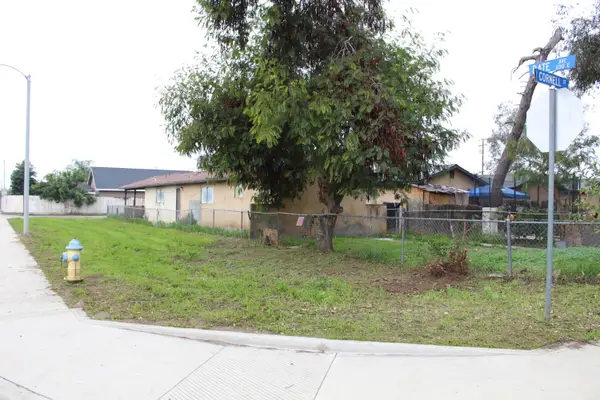 389 S Cornell Street, Porterville, CA 93257
