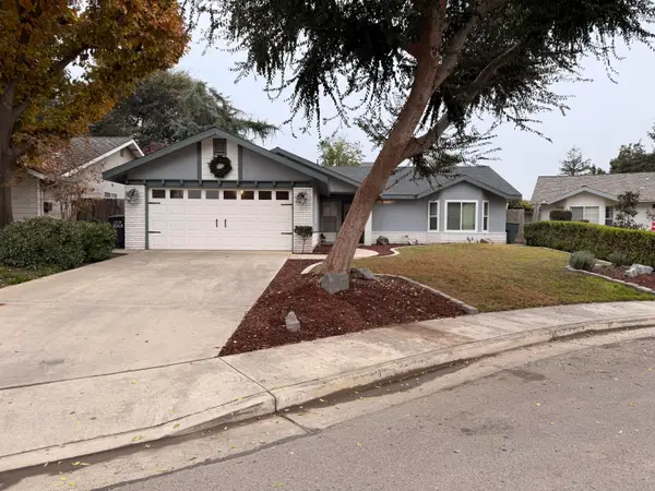 3623 E Acequia Court, Visalia, CA 93292